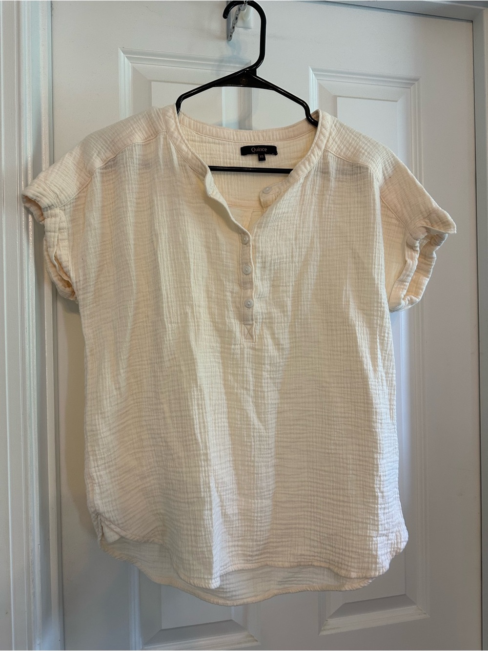 Quince Cream Short-Sleeve Gauze Henley Shirt